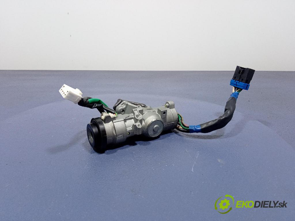 Kia Carens 2008 Spínač zapalování.