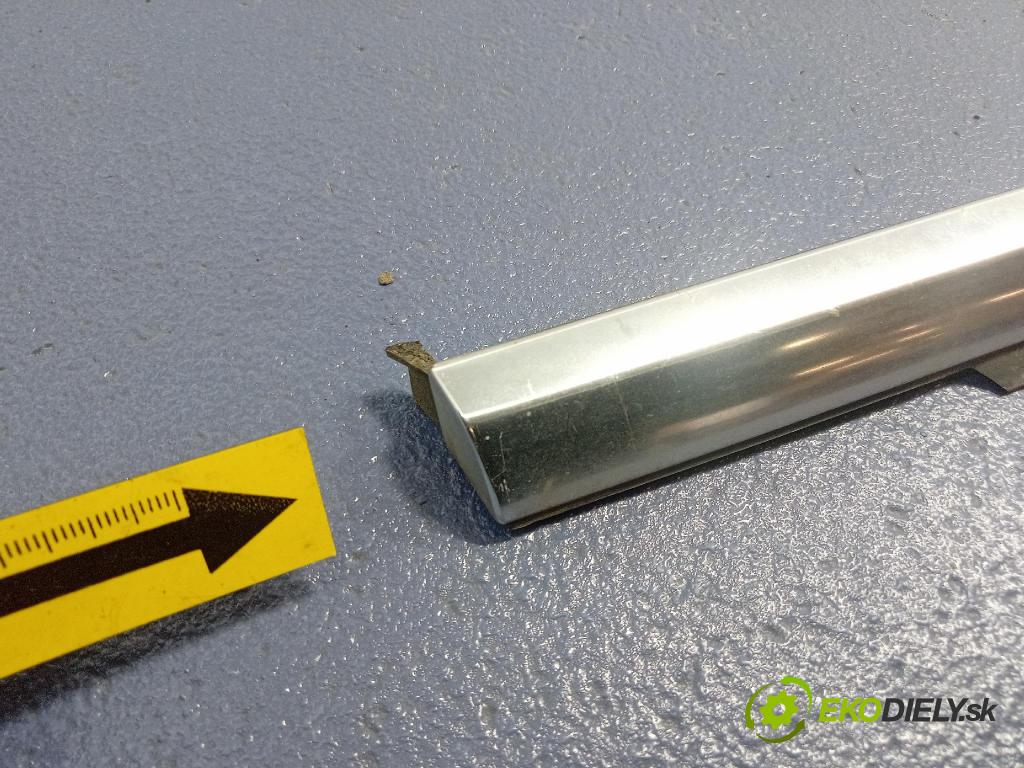 Mercedes S-klasa 2011 lišta Dekoratívne: 