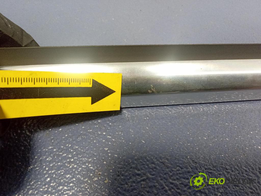 Mercedes S-klasa 2011 lišta Dekoratívne: