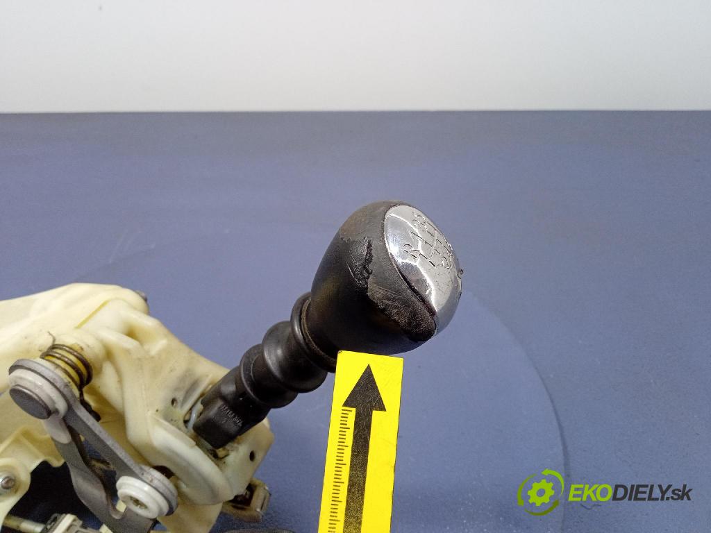 Kia Carens 2008 kulisa Změny Ozubené kola: 43700-2HXXX