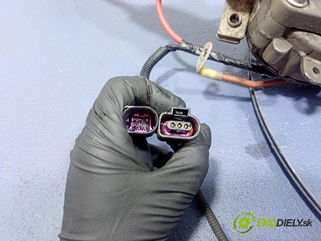 Vw Golf 2006 řízení volantu 1K1423051CJ