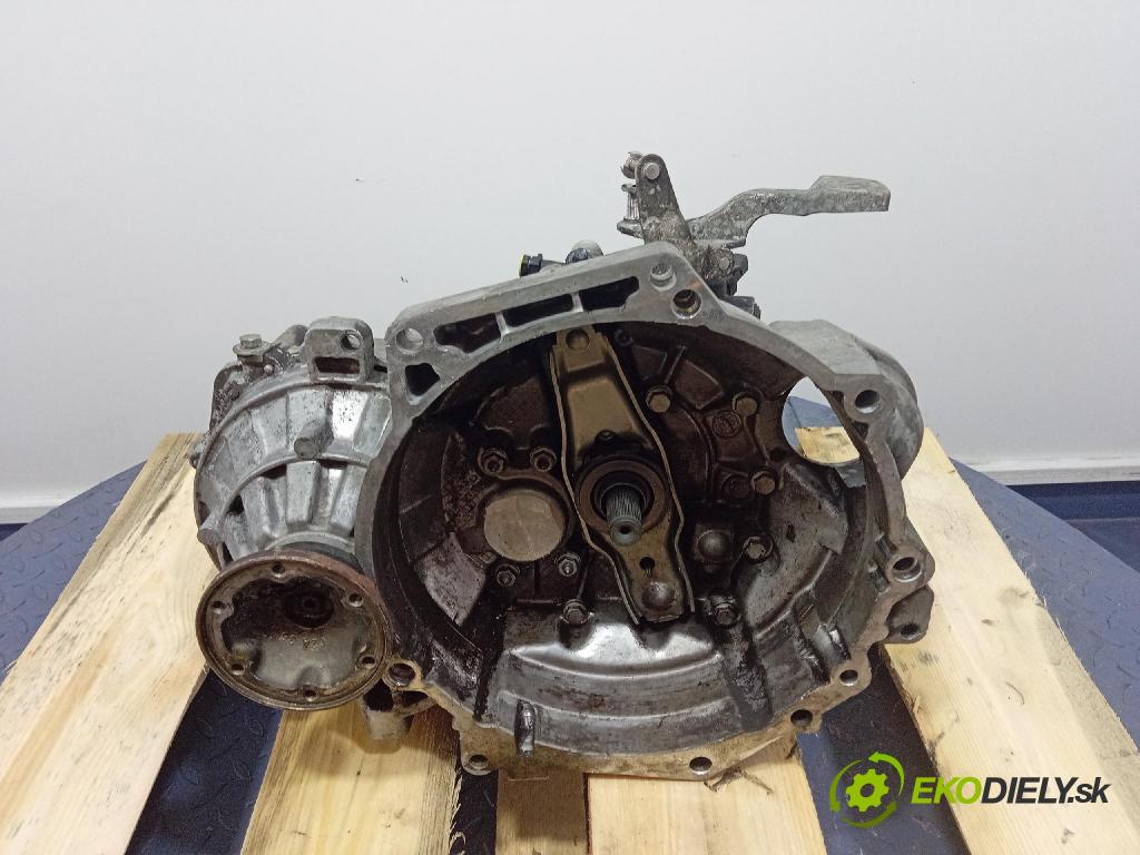 Vw Golf 2006 prevodovka Manualna JWN