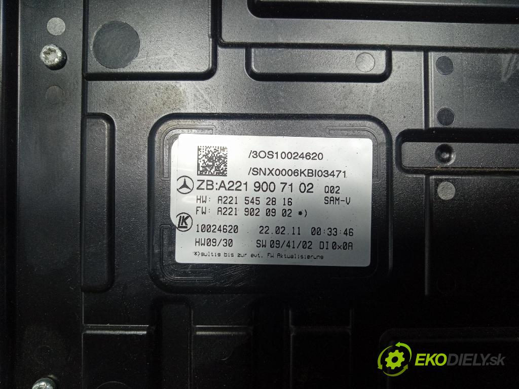 Mercedes S-klasa 2011 skrinka Poistky: A2219067200