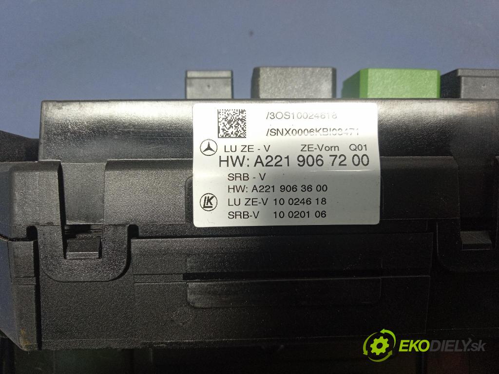 Mercedes S-klasa 2011 skrinka Poistky: A2219067200