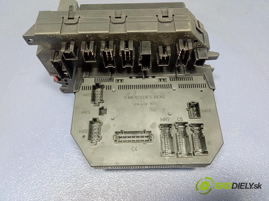 Mercedes S-klasa 2011 skrinka Poistky: A2219067200