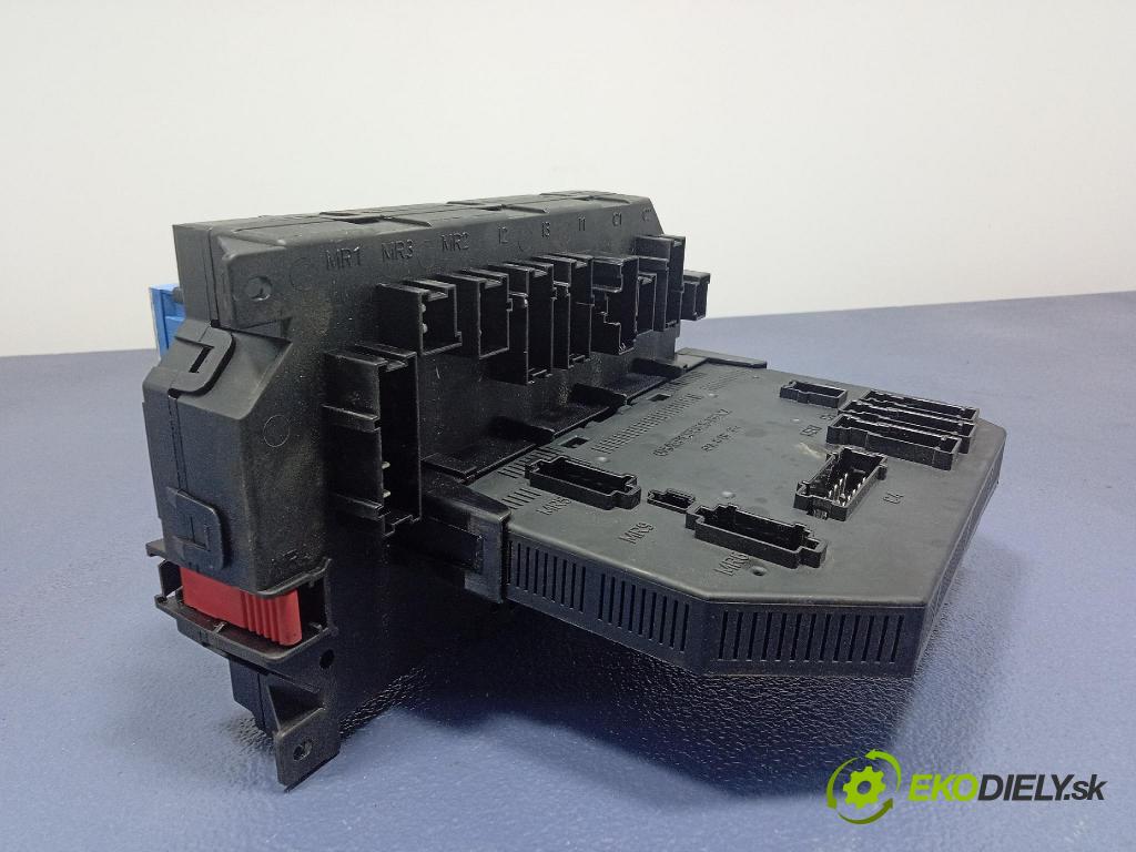 Mercedes S-klasa 2011 skrinka Poistky: A2219067200