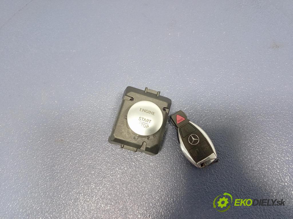 Mercedes S-klasa 2011 Spínač zapaľovania: A2169050000