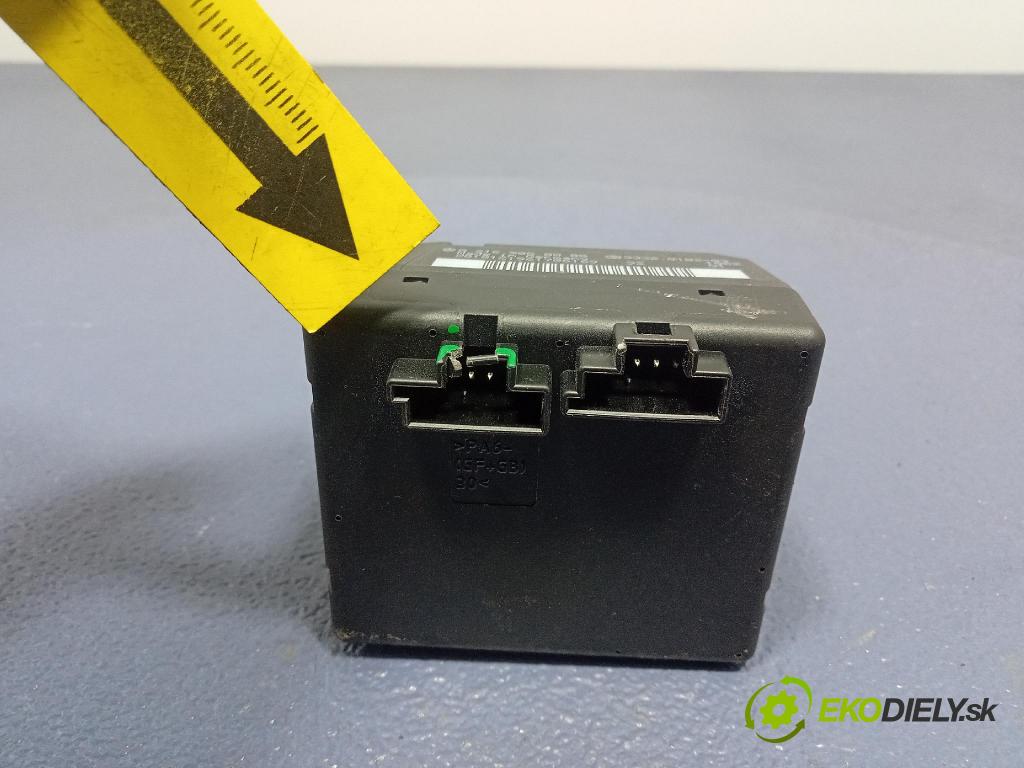 Mercedes S-klasa 2011 Spínač zapaľovania: A2169050000