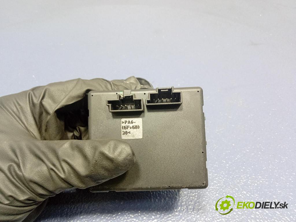 Mercedes S-klasa 2011 Spínač zapaľovania: A2169050000