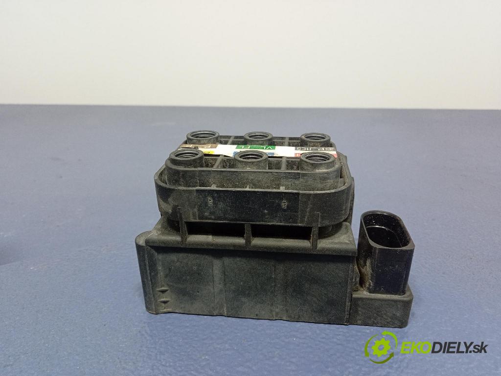 Mercedes S-klasa 2011 Nádrž: Vzduch: A2123200358