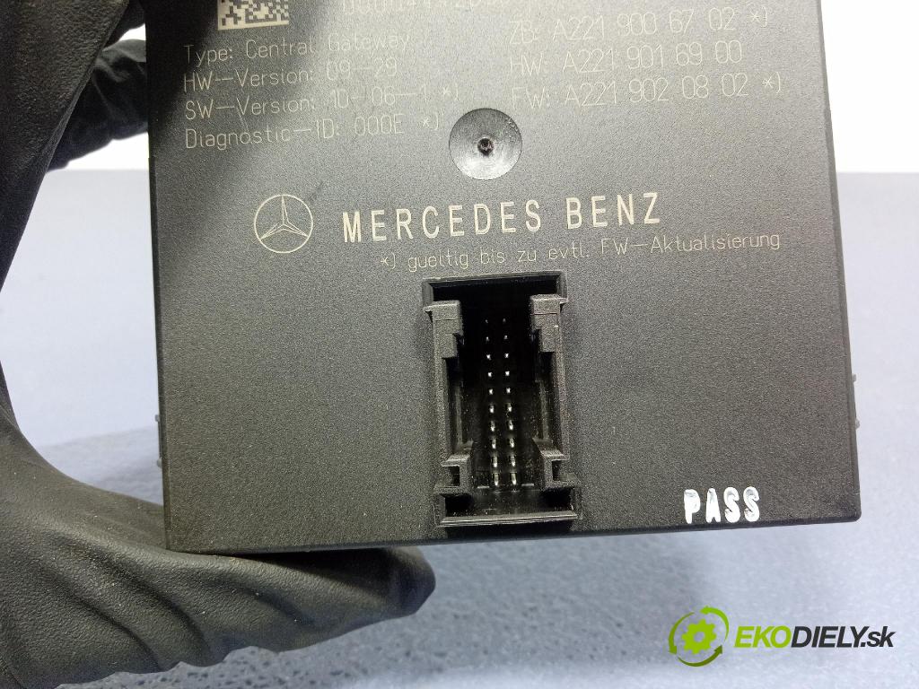 Mercedes S-klasa 2011 riadiaca jednotka A2219006702