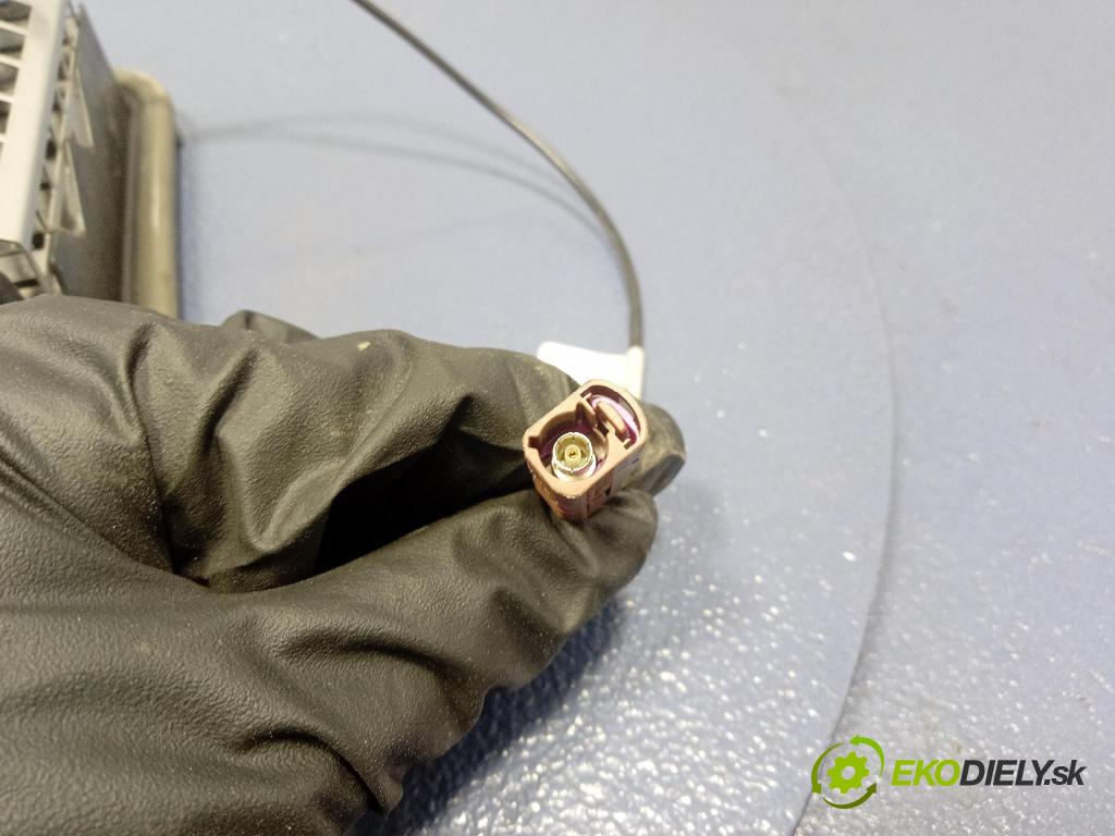 Mercedes S-klasa 2011 Vstup: Vzduch: A2218200775