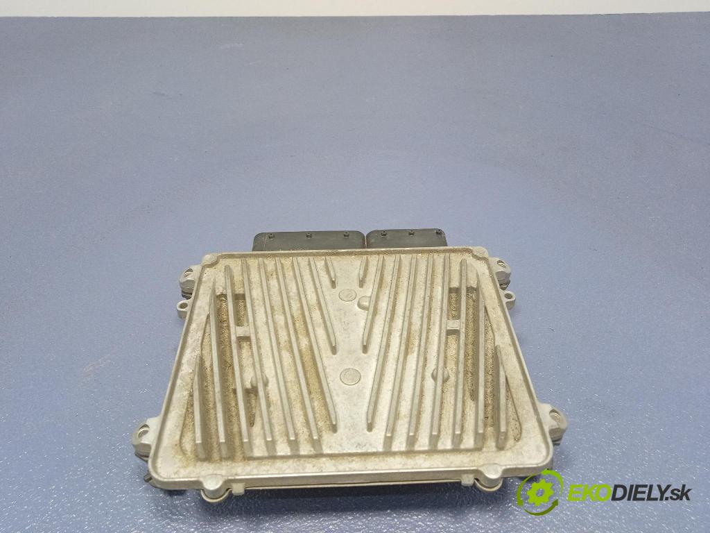 Mercedes S-klasa 2011 riadiaca jednotka Motor: A2739001800