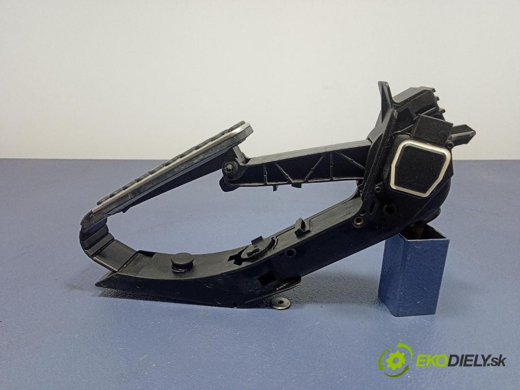 Mercedes S-klasa 2011 pedal Plyn: A2213000204