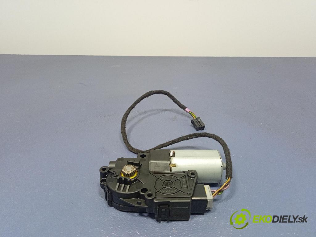 Mercedes S-klasa 2011 Střešní okno: 10006327