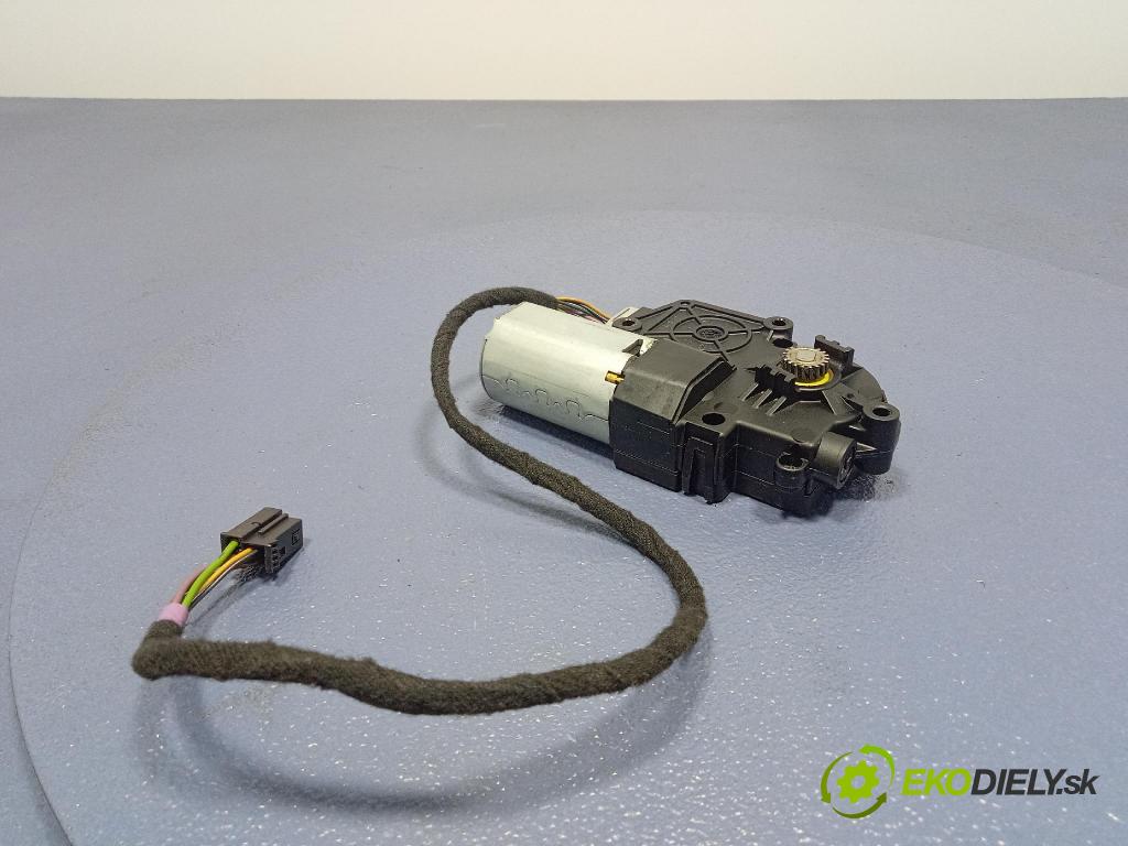 Mercedes S-klasa 2011 Střešní okno: 10006327