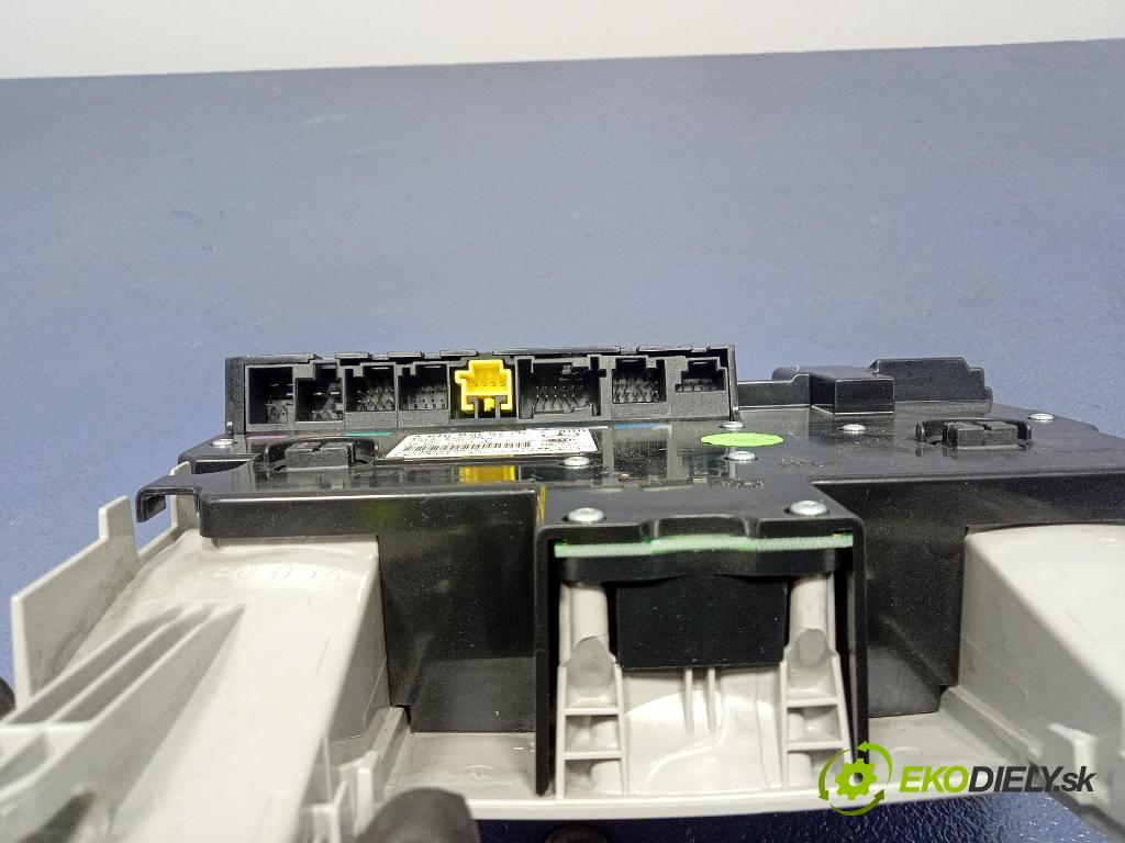 Mercedes S-klasa 2011 Svietidlá: Vnútri: A2168705726