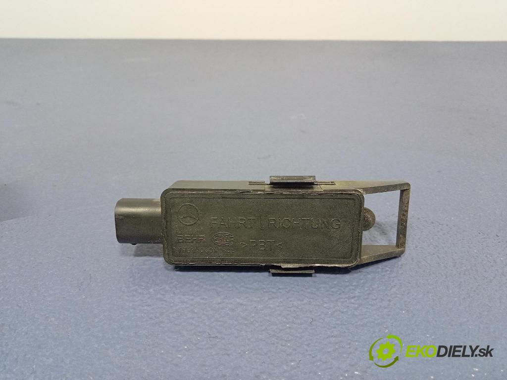 Mercedes S-klasa 2011 snímač Dážď: / Twilight: A2118701310