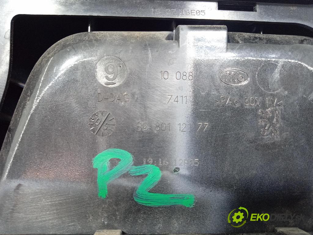 Peugeot 1007 2005 rukoväť Predné Prava: 9680112177