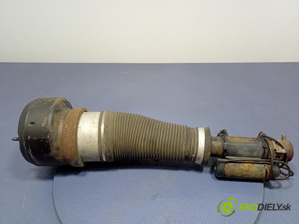 Mercedes S-klasa 2011 tlmič Predné Správny.: