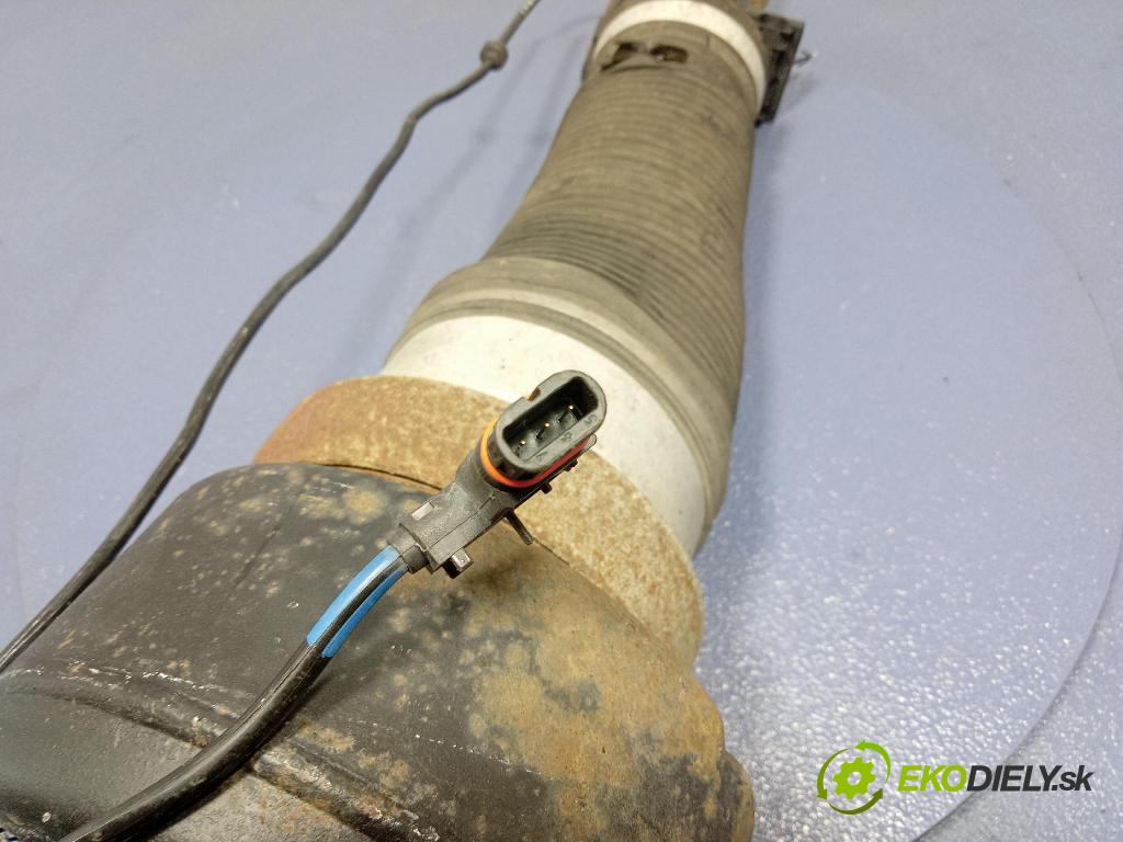 Mercedes S-klasa 2011 tlmič Predné Vľavo.: 