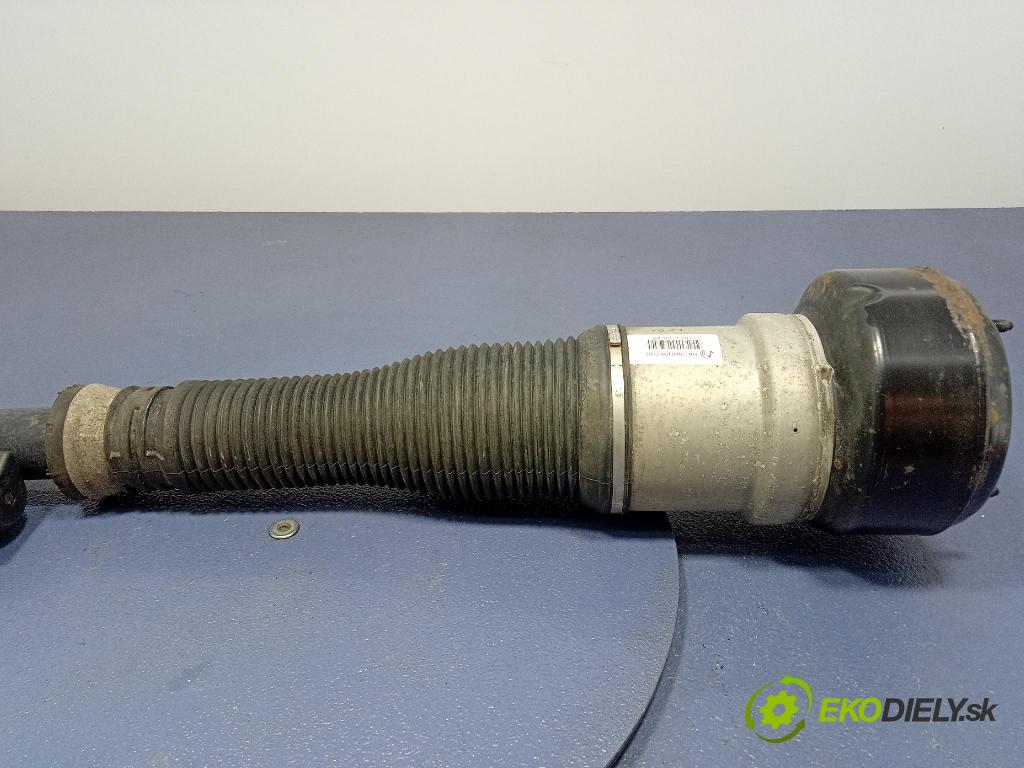 Mercedes S-klasa 2011 tlmič zad Vľavo.: A2213202113