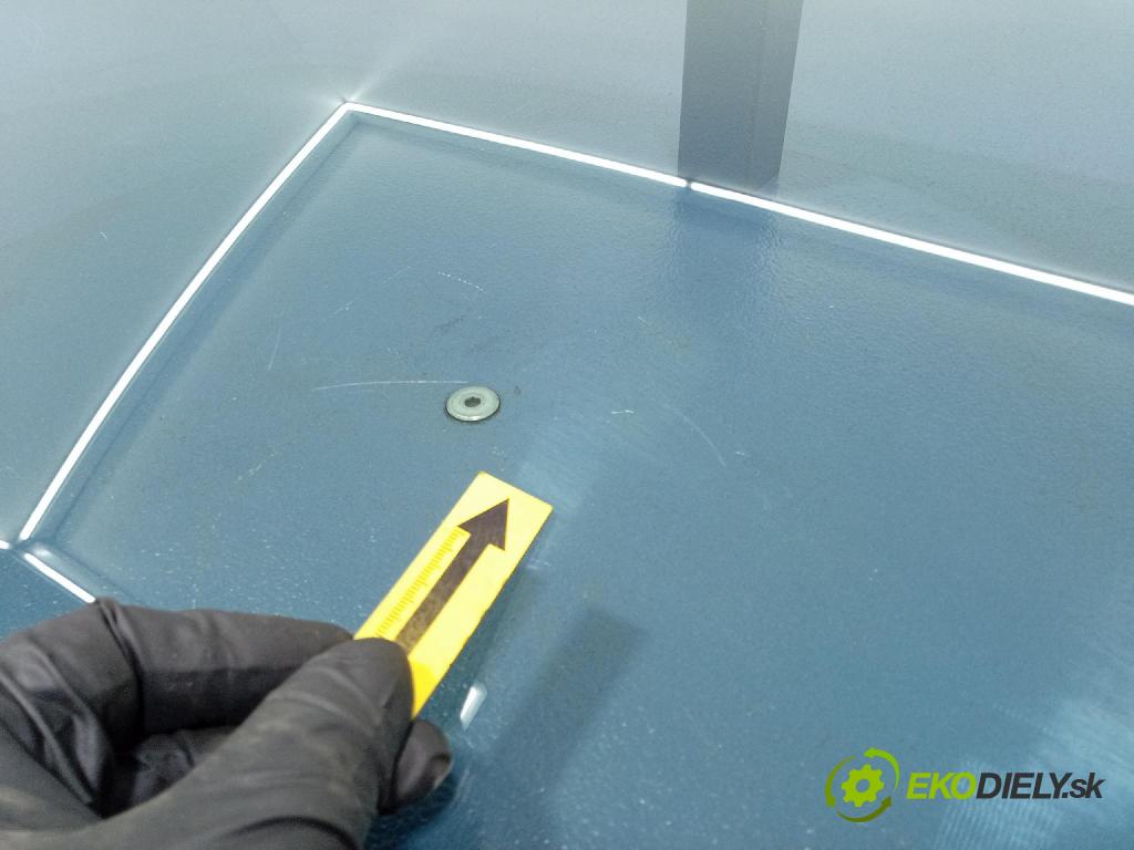 Peugeot 1007 2005 sklo dvere Predné ľavá