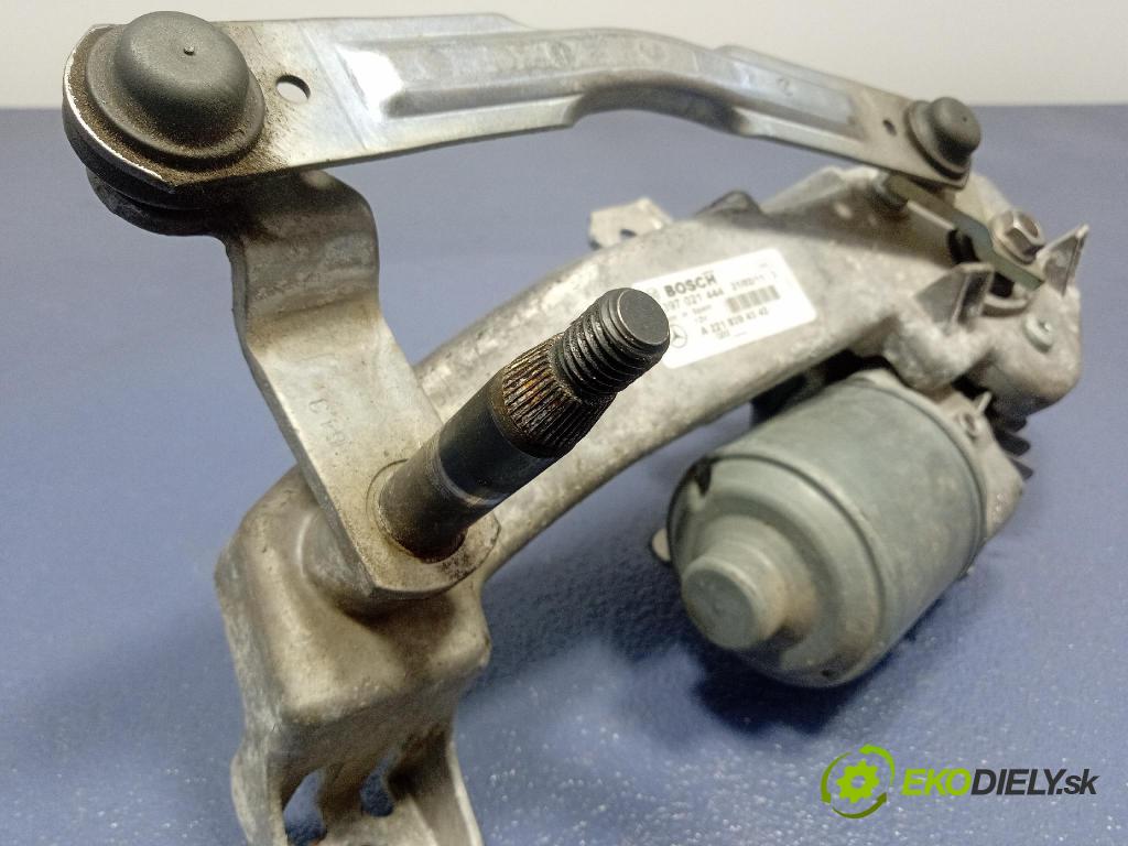 Mercedes S-klasa 2011 mechanizmus motor: Stierače: Predné A2218204342