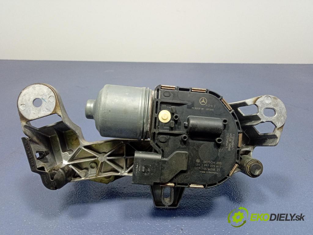 Mercedes S-klasa 2011 mechanizmus motor: Stierače: Predné A2218204442