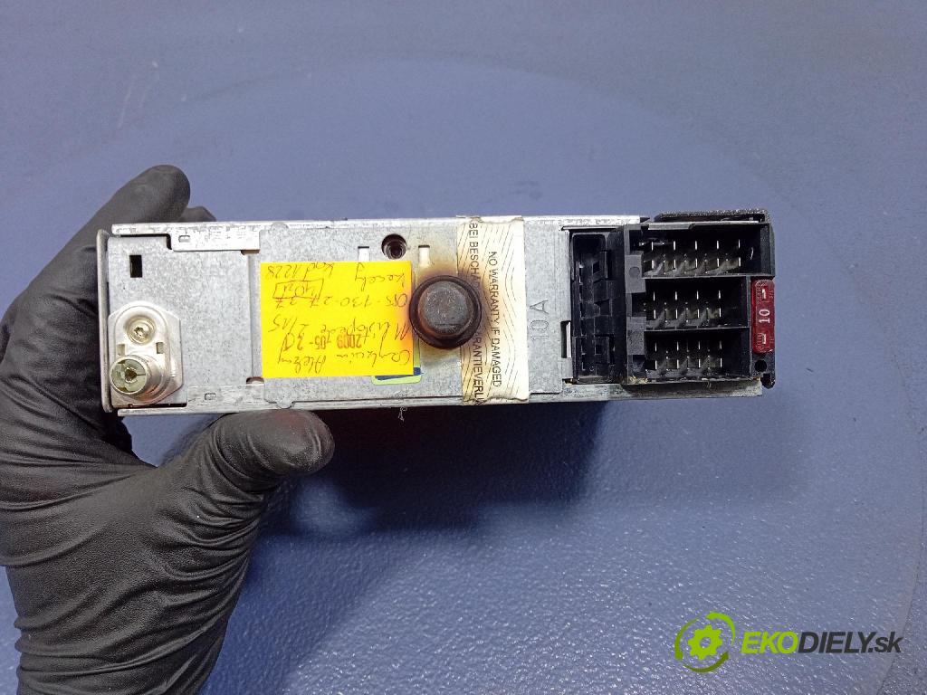 Vw Passat 1995 Radio I Navigácia: 1H0035186