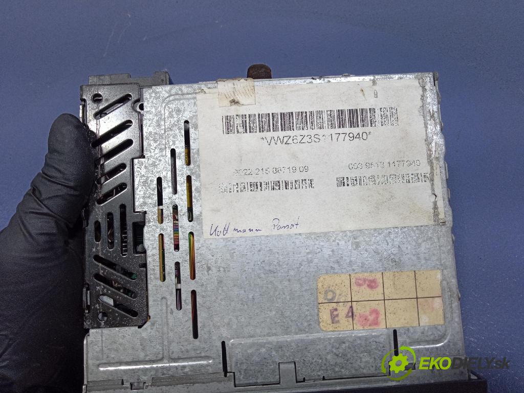 Vw Passat 1995 Radio I Navigácia: 1H0035186