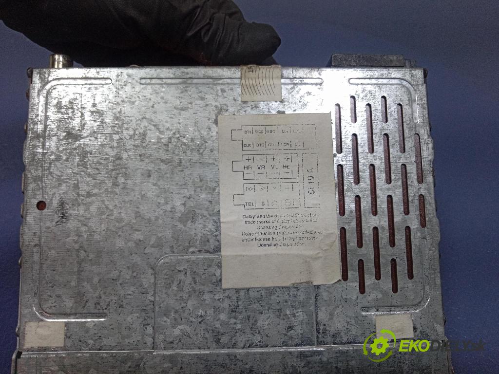 Vw Passat 1995 Radio I Navigácia: 1H0035186