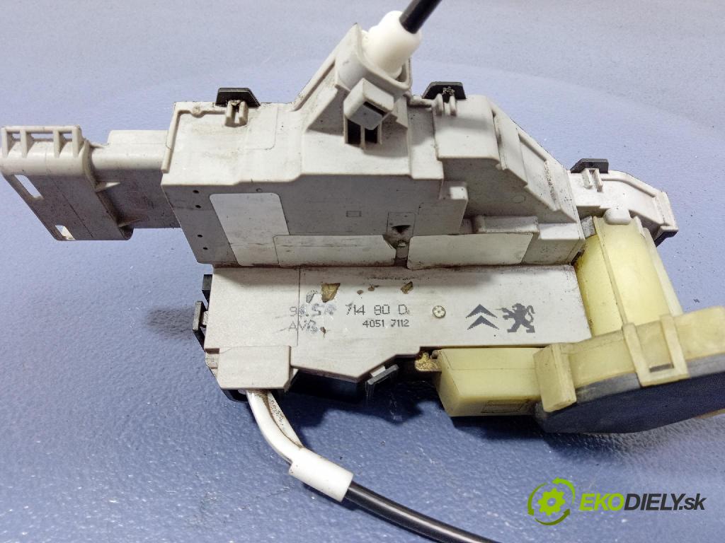 Peugeot 1007 2005 zámok dvere Predné Vľavo: