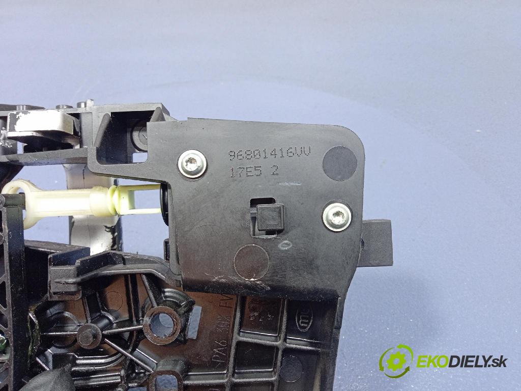 Peugeot 1007 2005 rukoväť Vnútri: 96801416VV