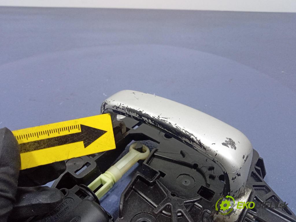 Peugeot 1007 2005 rukoväť Vnútri: 96801416VV