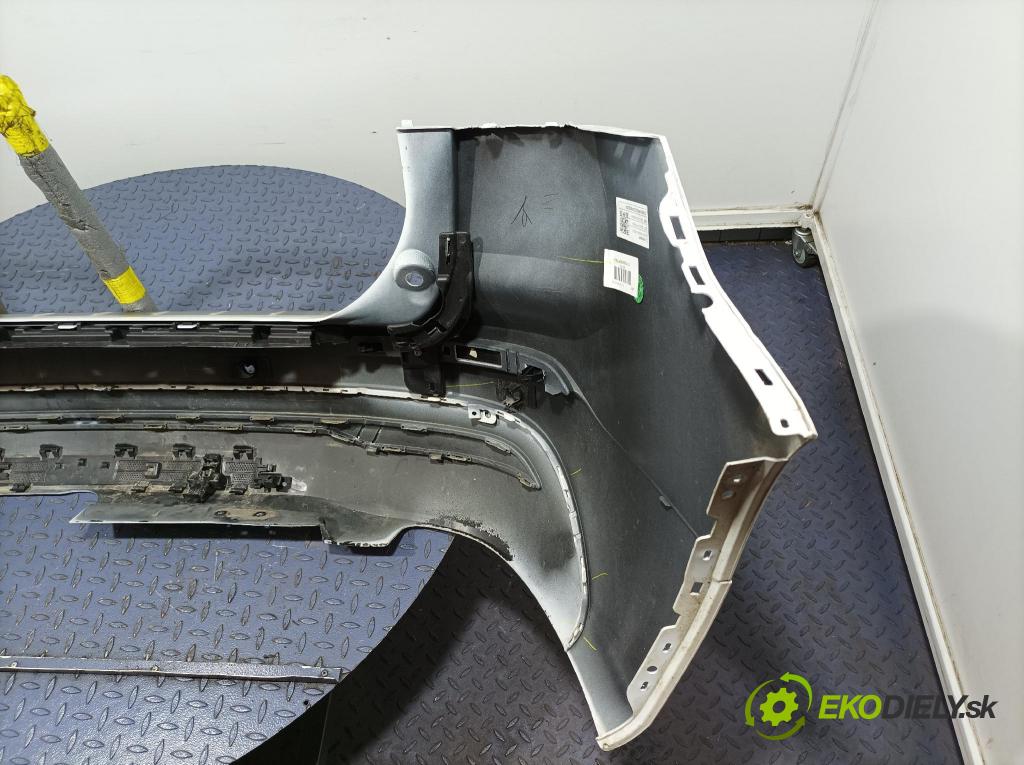 Volvo Xc60 2022 nárazník zad