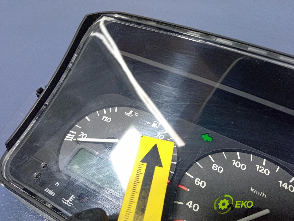 Vw Passat 1995 prístrojovka/ budíky 3A0919033R