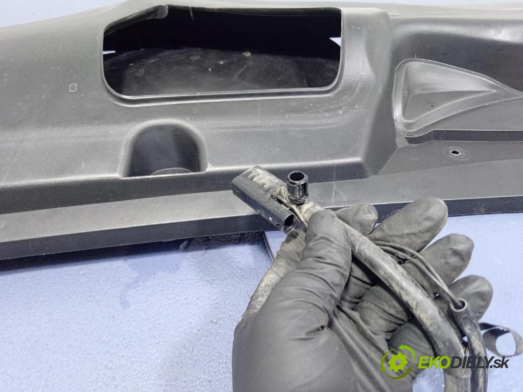 Mercedes S-klasa 2011 torpédo A2218800105