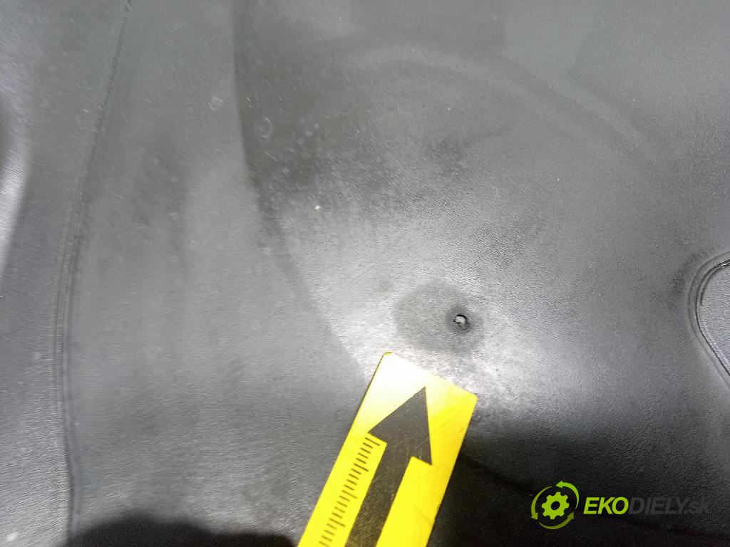 Mercedes S-klasa 2011 torpédo A2218800105