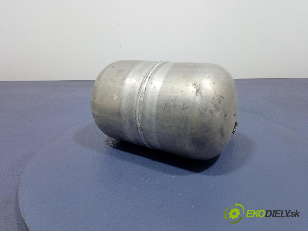 Mercedes S-klasa 2011 Nádrž: Vzduch: A2213200015