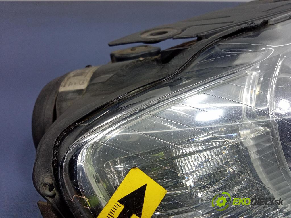 Vw Passat 2005 Reflektor: v pravo: 3C0941006M