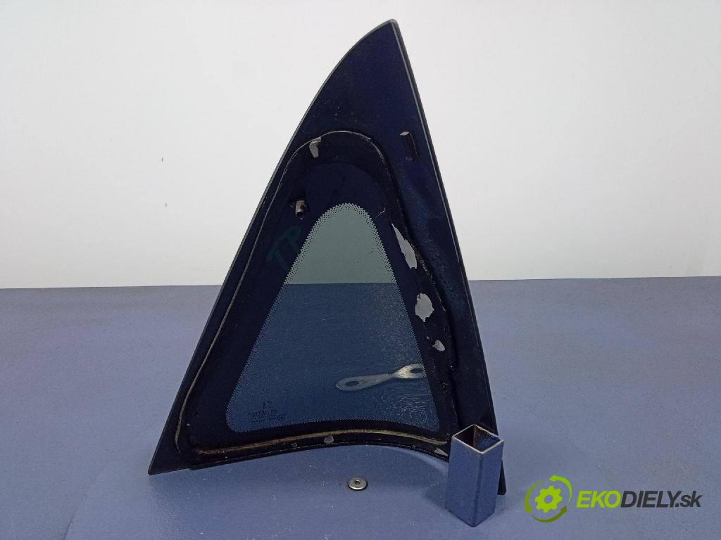 Peugeot 1007 2005 sklo Karoséria: zad 