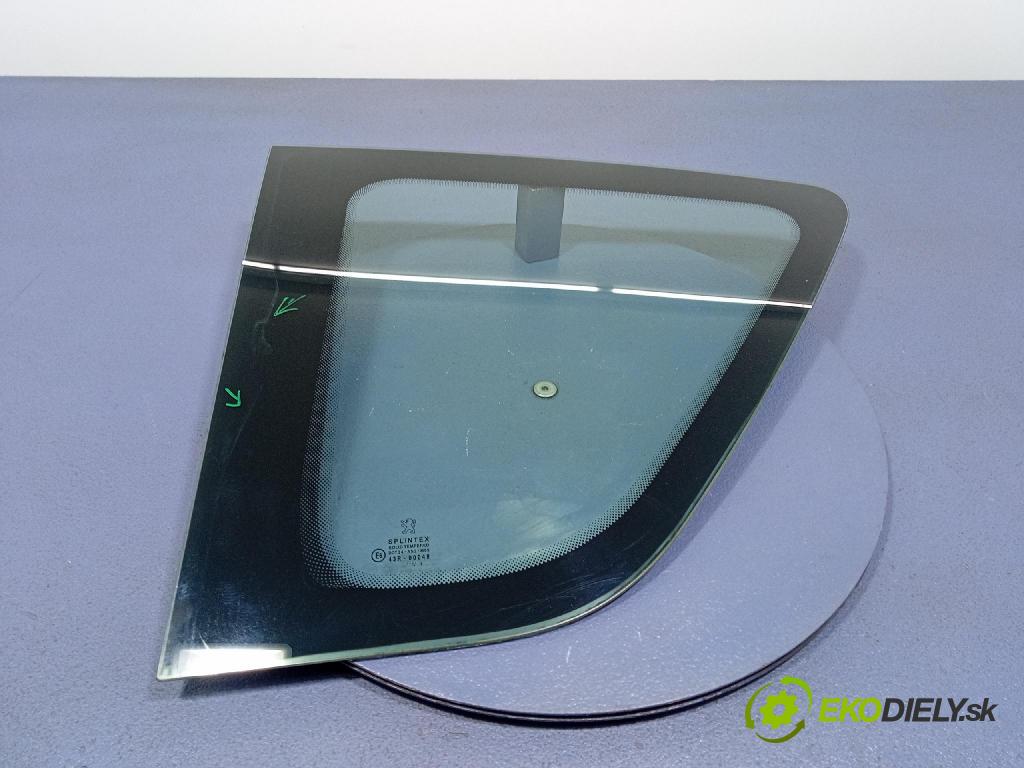 Peugeot 1007 2005 sklo Karoséria: zad