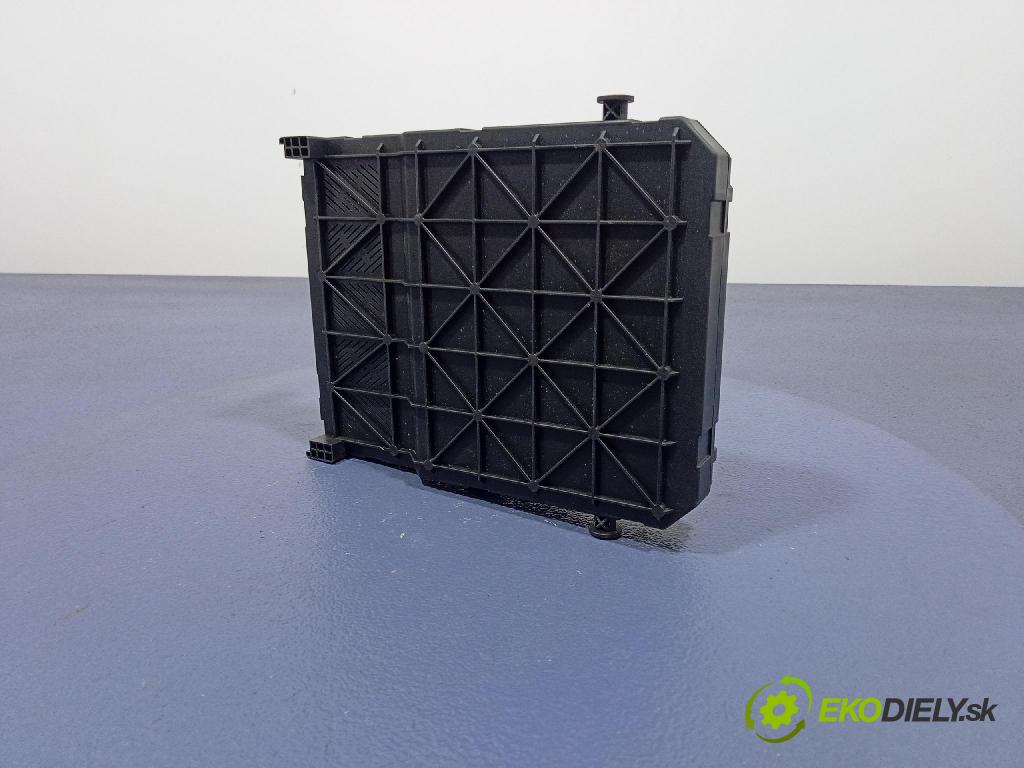 Peugeot 1007 2005 skrinka Poistky: 9653667280