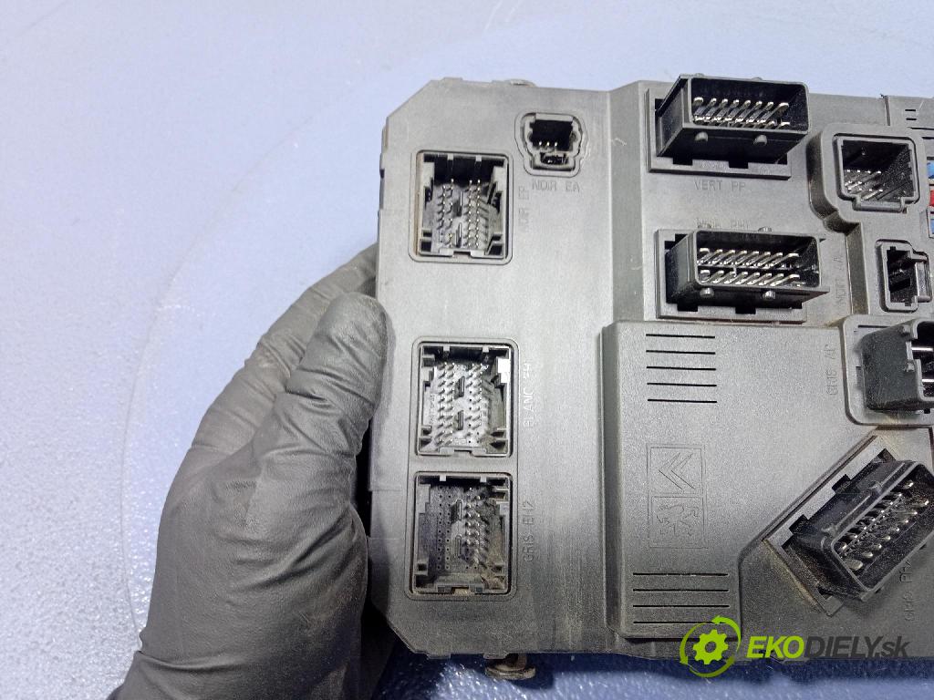 Peugeot 1007 2005 skrinka Poistky: 9653667280