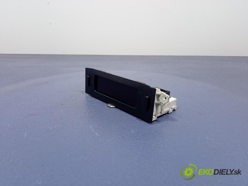 Peugeot 1007 2005 Zobrazit: Rádio: / GPS 9648634177