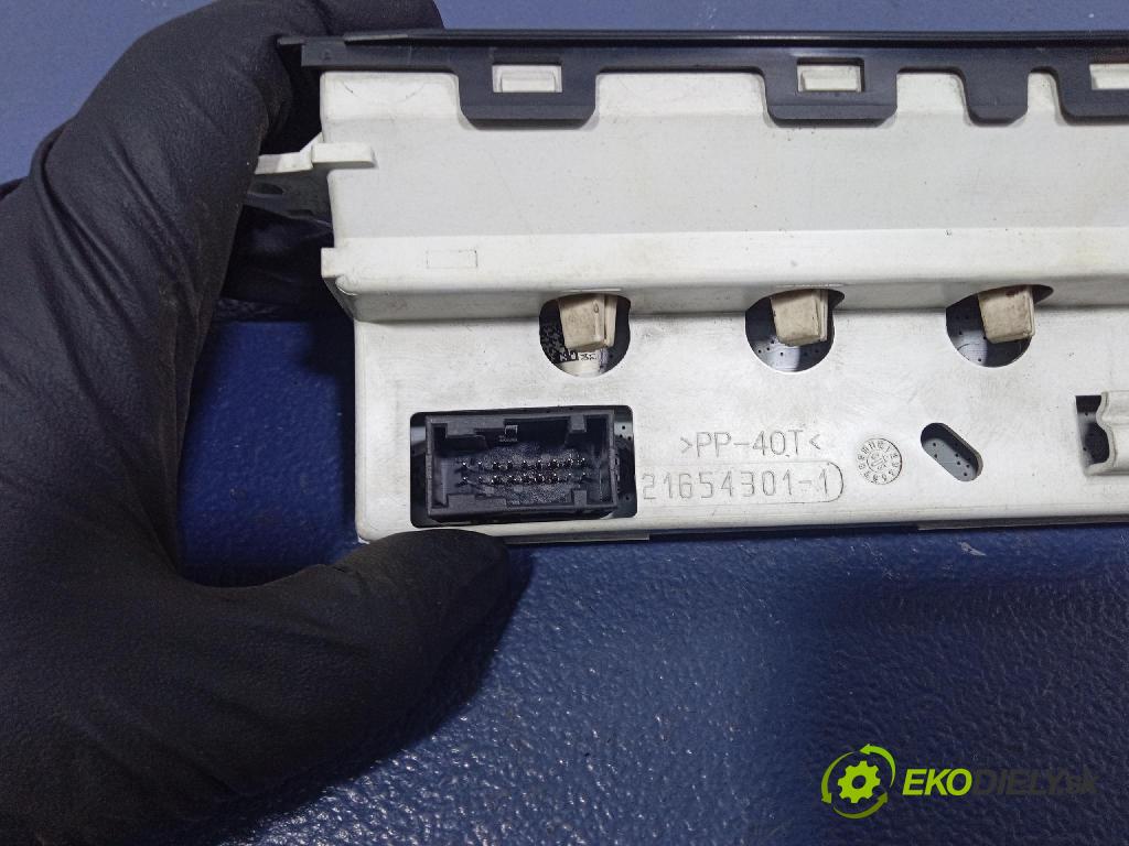 Peugeot 1007 2005 Zobrazit: Rádio: / GPS 9648634177