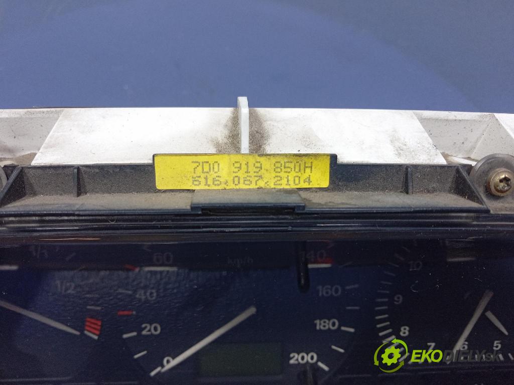 Vw Transporter 1997 prístrojovka/ budíky 7D0919850H