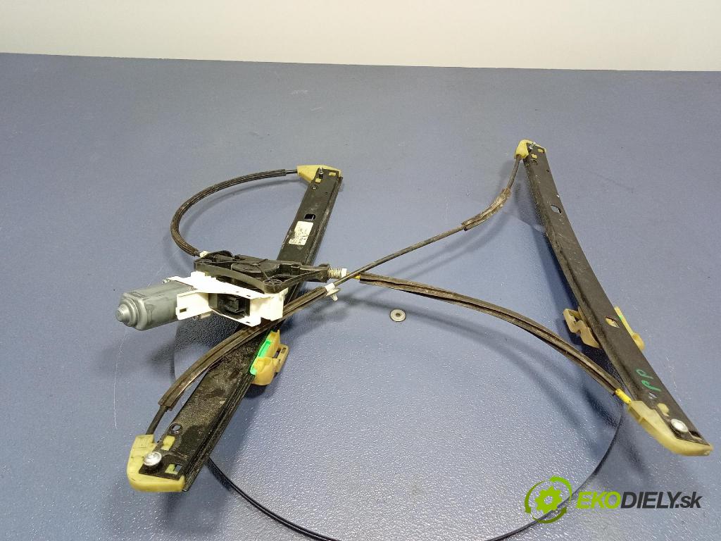 Audi A6 2016 mechanizmus okna Okná: Predné v pravo: 4G0837462