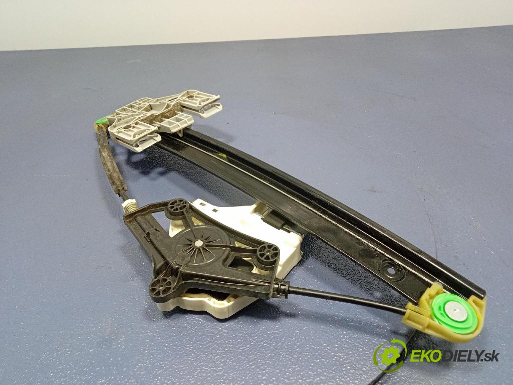 Audi A6 2016 mechanizmus okna Okná: zad v pravo: 4G0839462